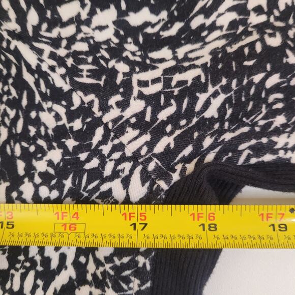 Athleta Women’s Hoodie Jacket Size M Black White Zip Up Sweatshirt Athleisure - Picture 6 of 10